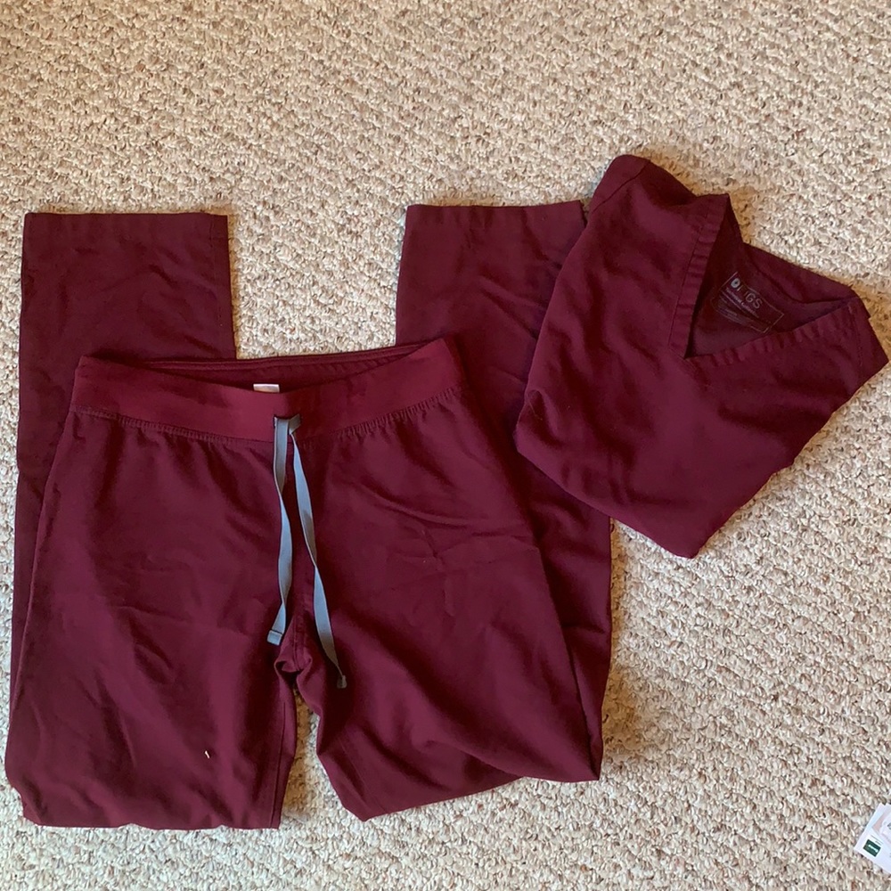 figs maroon set!